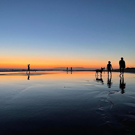 Sea View & Sundown, 150M From The Beach And Surf Spots 코스타 다 카파리카 외부 사진